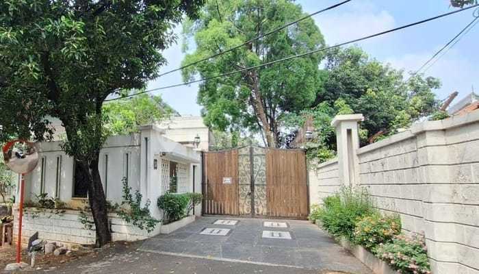 DIJUAL RUMAH CESSIE MEWAH, RAGUNAN, PASAR MINGGU, JAKARTA SELATAN