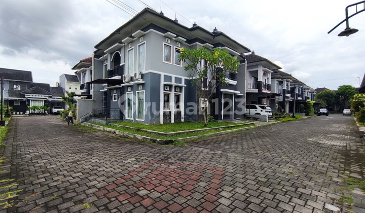 DI JUAL RUMAH MEWAH SIAP HUNI HARGA RENDAH CONDONG CATUR SLEMAN