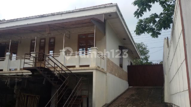 RUMAH MEWAH DAN LUAS DI SIDOREJO LOR, SIDOREJO, SALATIGA, JAWA TENGAH RUMAH MEWAH DAN LUAS DI SIDOREJO LOR, SIDOREJO, SALATIGA, JAWA TENGAH