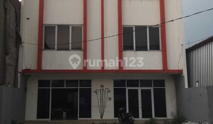 FOR RENT: TANDEM SHOPHOUSE WITH SPACIOUS PARKING IN KARANG MULYA, TANGERANG, BANTEN FOR RENT: TANDEM SHOPHOUSE WITH SPACIOUS PARKING IN KARANG MULYA, TANGERANG, BANTEN