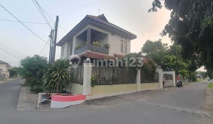 DIJUAL RUMAH 2 LANTAI HOOK, PURWOMARTANI, KALASAN, SLEMAN, JOGJA 1