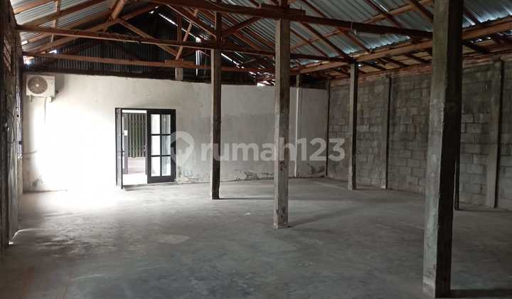FOR RENT: 500 M2 SPACIOUS WAREHOUSE IN TRIRENGGO, BANTUL, YOGYAKARTA FOR RENT: 500 M2 SPACIOUS WAREHOUSE IN TRIRENGGO, BANTUL, YOGYAKARTA