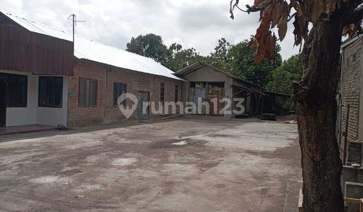 FOR RENT: 500 M2 SPACIOUS WAREHOUSE IN TRIRENGGO, BANTUL, YOGYAKARTA FOR RENT: 500 M2 SPACIOUS WAREHOUSE IN TRIRENGGO, BANTUL, YOGYAKARTA