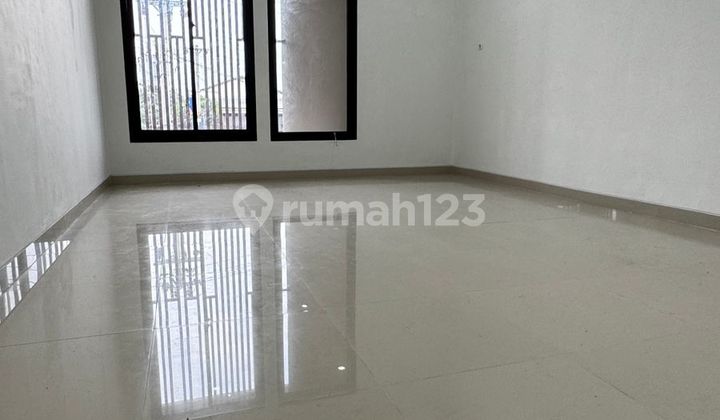 FOR RENT NEW COMMERCIAL BUILDING IN NORTH BERBAH SLEMAN JOGJA FOR RENT NEW COMMERCIAL BUILDING IN NORTH BERBAH SLEMAN JOGJA