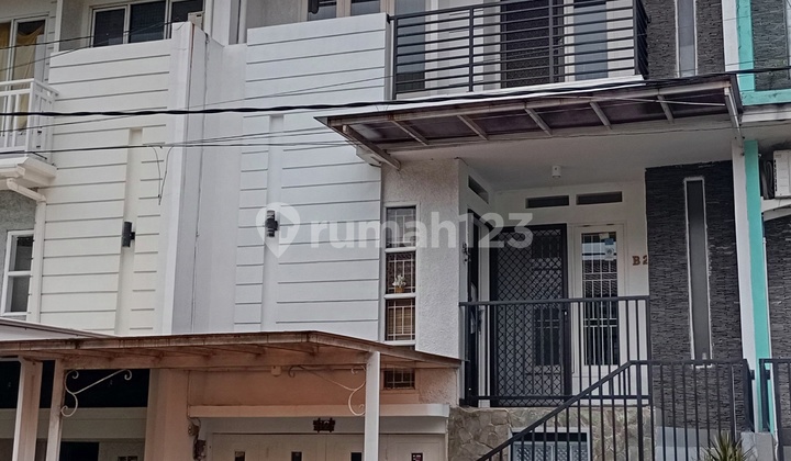 Rumah 3 Lantai Depok Belakang Polsek Beji 600m Ke Pintu Toll