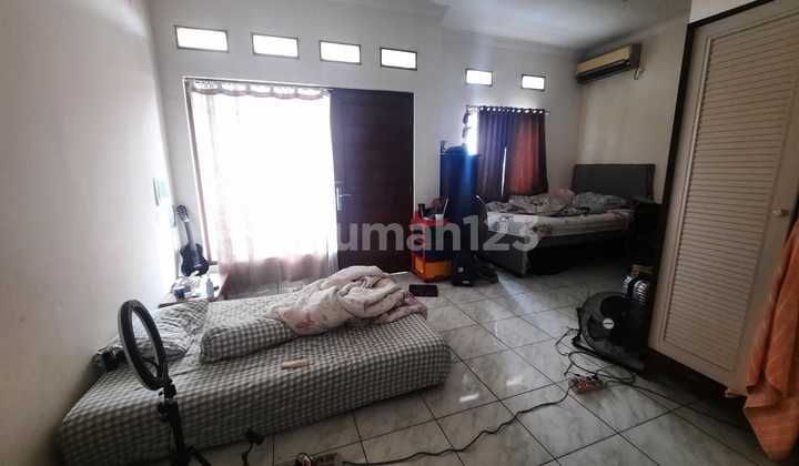 Rumah 2 Lantai Akses Mobil 2 Arah 2