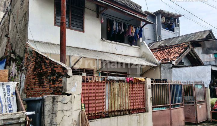 Rumah Kos Wanita 18 Pintu Omzet 216jt/th Full Okupansi Harga Setengah Njop Rumah Kos Wanita 18 Pintu Omzet 216jt/th Full Okupansi Harga Setengah Njop