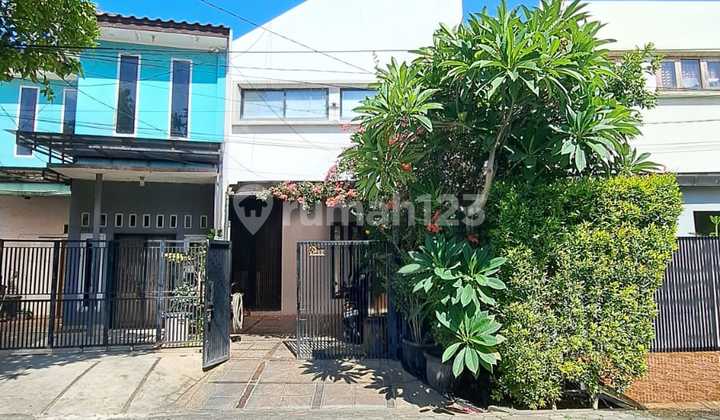 Rumah 2 Lantai Cantik Siap Huni Di Bintara Bekasi 