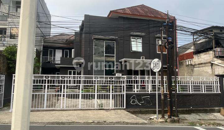 Boarding House with 16 Doors + 2-Story Caretaker's House + 3rd Floor Balcony 1
