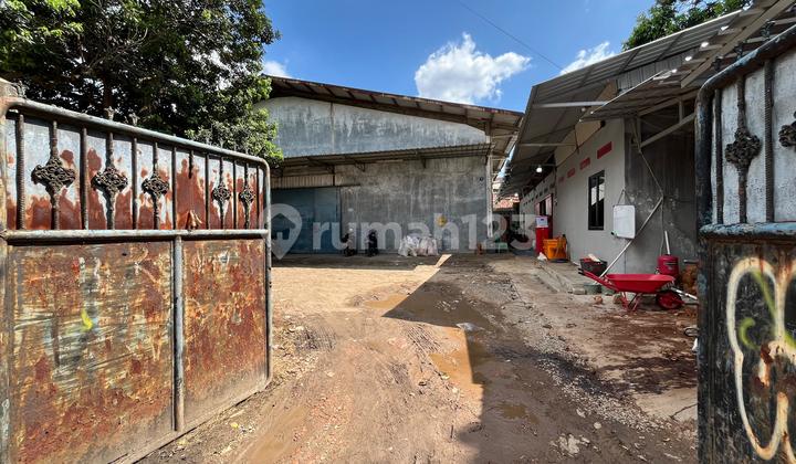 Gudang 1000M² Dekat Jl Raya Bogor Kondisi Bu Gudang 1000M² Dekat Jl Raya Bogor Kondisi Bu