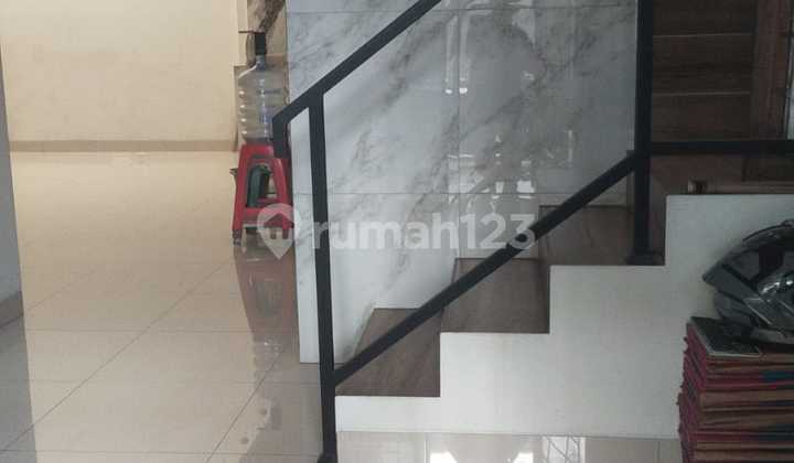 Rumah 2 Lantai Minimalis Depok Radar Auri 2