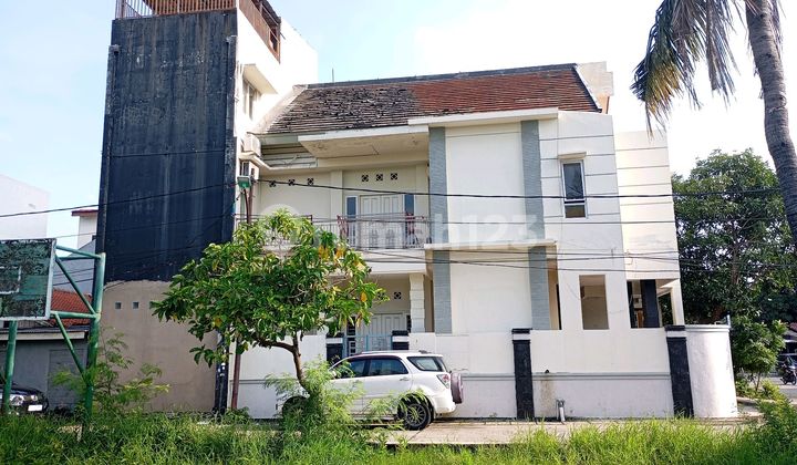 Luxury 3-Story House Cheapest Price in Kelapa Gading