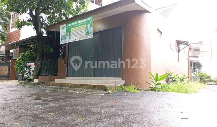 Ruko Posisi Hook Di Komplek Dekat Toll Jagorawi