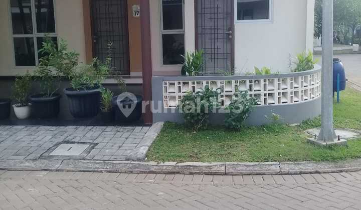 Rumah Cantik 2 Lantai Pasar Kemis Dalam Komplek 2