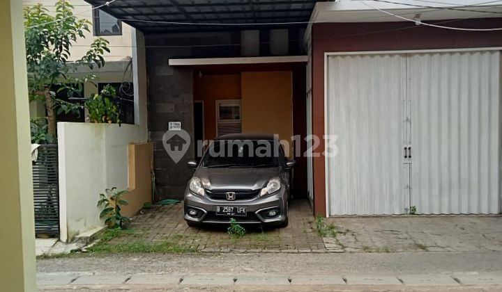 Rumah 2 Lantai Semifurnish Tanah Baru Beji Depok Rumah 2 Lantai Semifurnish Tanah Baru Beji Depok