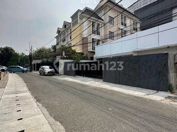 Rumah Kost Kosan 17 Kamar Okupansi 100% Mampang Prapatan Akses Mobil