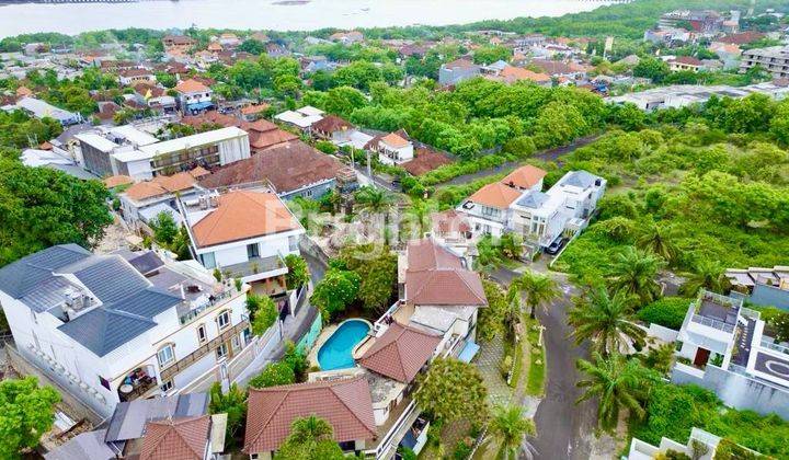 VILLA BERGAYA KOLONIAL DENGAN VIEW TOL  HITUNG TANAH SAJA DI JIMBARAN BALI 1