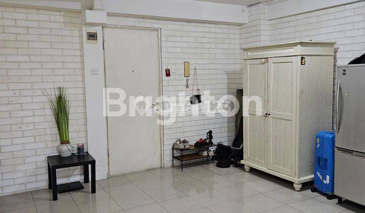 DI  APARTEMEN PLACE KALIBATA 1