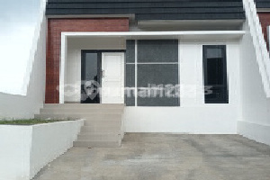 Rumah Grand Kotakita Banyumanik Semarang Bagus SHM 1