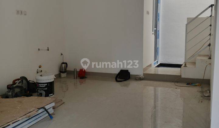 Dijual Rumah Siap Huni Yang Menawarkan Kehangatan Dan Kesejukan Keluarga 2