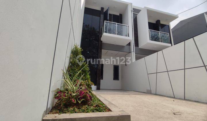 Di Jual Rumah Mewah 2 Lt Di Cempaka Putih, Letak Strategis 1