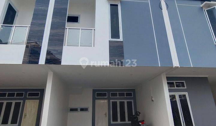 Rumah 2 Lantai Di Ancol Selatan Dekat Dengan Jis 1