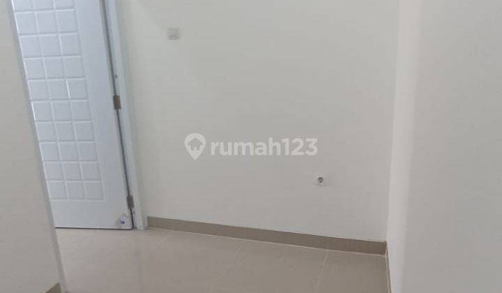 Rumah 2 Lt Shm Di Jalan Industri,  5 Menit Ke Gunung Sahari 2