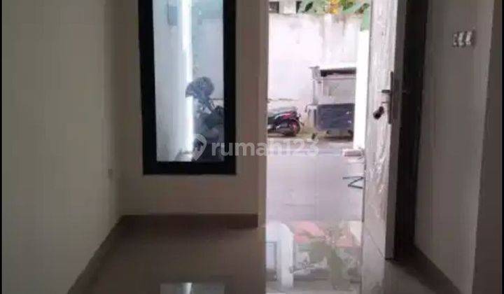 Rumah Tempat Strategis Minimalis Modern 2 Lantai Di Gunung Sahari Jakarta Pusat  2