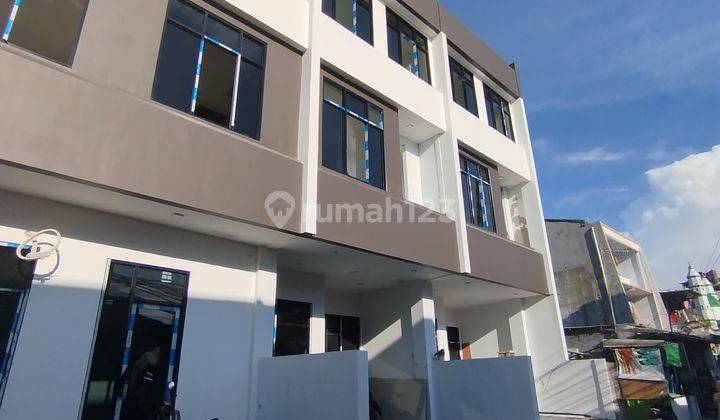 Dijuan Hunian 3 Lantai Lokasi Strategis Di Jalan Kran Jakarta Pusat  1