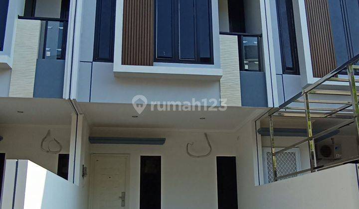 Rumah Mewah Murah Minimalis Modern 2 Lantai Di Cempaka Putih Jakarta Pusat  1