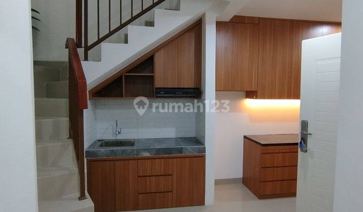 Jual Rumah Siap Huni 3 Lantai Tempat Strategis Di Rawasari Jakarta Pusat  2