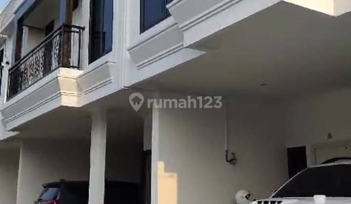 Rumah 2 Lantai Lokasi Strategis Dekat Stasiun KLR 2