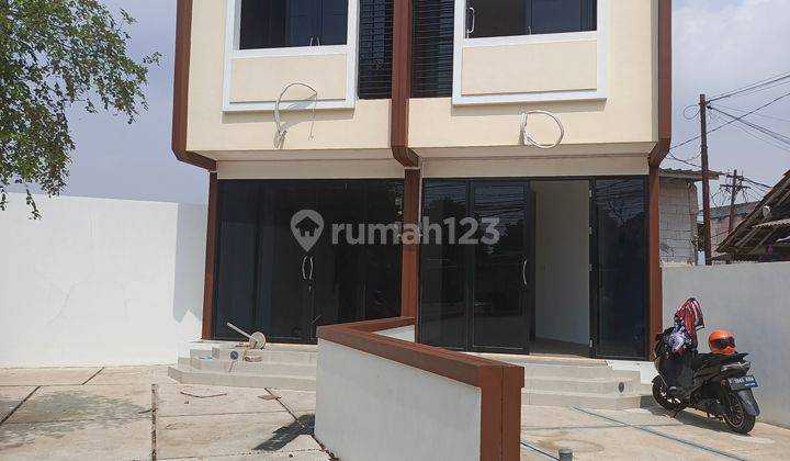 Ruko 2 Lantai Lokasi Pinggir Jl Utama 1