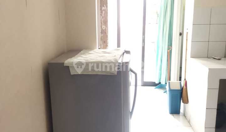 Slashing Prices for Fully Furnished Apartments in the Heart of Bekasi City, Opposite Pakuwon Mall, 2 Bedrooms