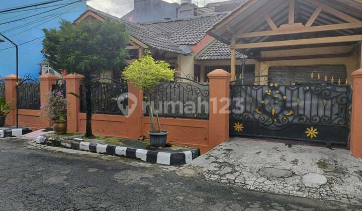 Rumah Mewah Luas Harga Murah Dekat Fasum. Stasiun Kereta. ******** dan Mesjid Dekat ke Jakarta Timur dan Jakarta Utara Rumah Mewah Luas Harga Murah Dekat Fasum. Stasiun Kereta. ******** dan Mesjid Dekat ke Jakarta Timur dan Jakarta Utara