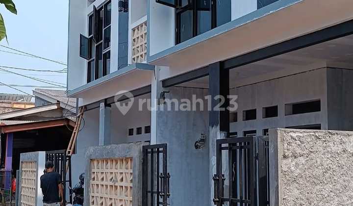 Rumah Mewah Harga Murah 2 Lantai Shm ..dekat Jalan.raya