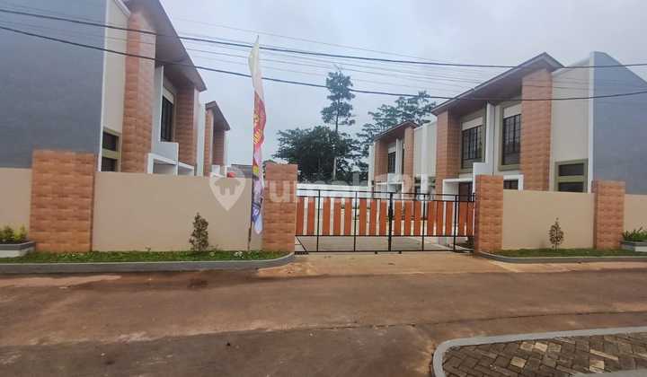 House in Cluster for 400 Million Near Setu Toll. Just Book with 1 Million. House in Cluster for 400 Million Near Setu Toll. Just Book with 1 Million.