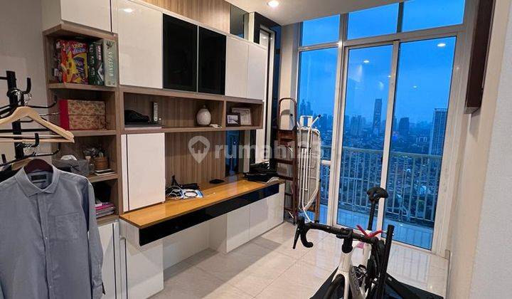 ruang keluarga for sale ambassador apartment kuningan