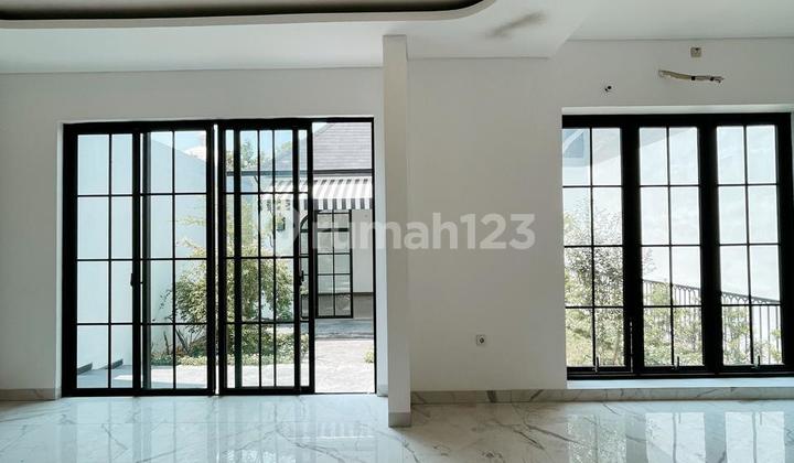 Dijual Cepat Rumah Baru Mediterania Boulevard Cluster Florence Pik 1 Ukr 10X25 4 Kamar Tidur Unfurnished Condition SHM