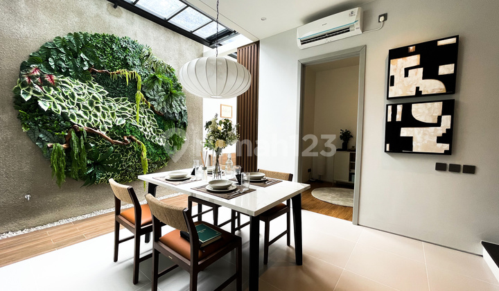 For Sale New House in Lebak Bulus, 3 Bedrooms, Building Size 127m2 For Sale New House in Lebak Bulus, 3 Bedrooms, Building Size 127m2