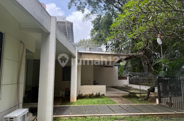 Dijual Cepat Rumah Pakubuwono Area Kebayoran Baru 9 Kamar Tidur Ukuran 469M2 Kondisi Unfurnished 2