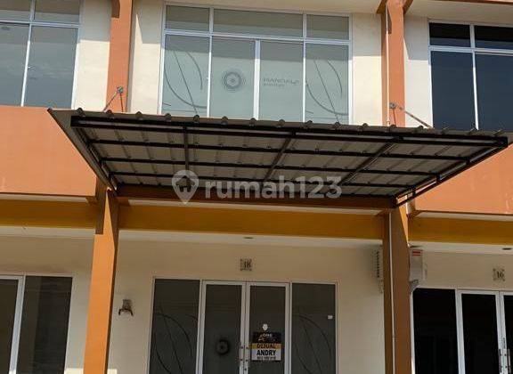 Ruko di Cibubur Raya, Gunung Putri , Cibubur 45 m² SHM - Sertifikat Hak Milik Unfurnished 1