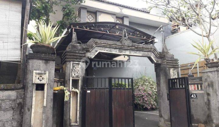 Julia 54089 Rumah 2 Lantai Klasik Modern Di Peguyangan  1