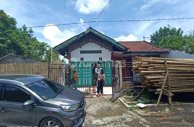 RUMAH KEMAYORAN ATAS MALANG 89008 2