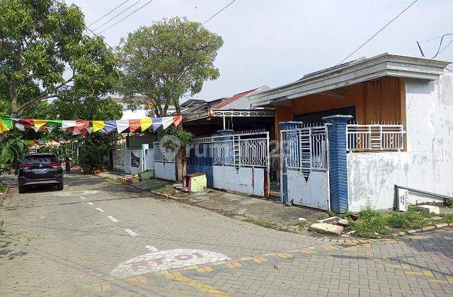 RUMAH PURI PERMATASARI GRESIK 61151 1