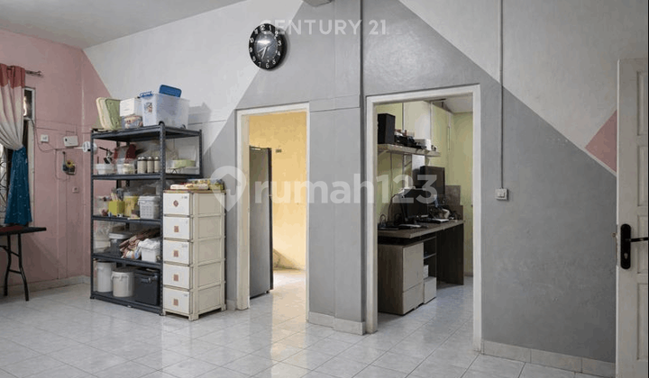 2-Storey House by the Road in Sleman Near Sleman City Hall 2