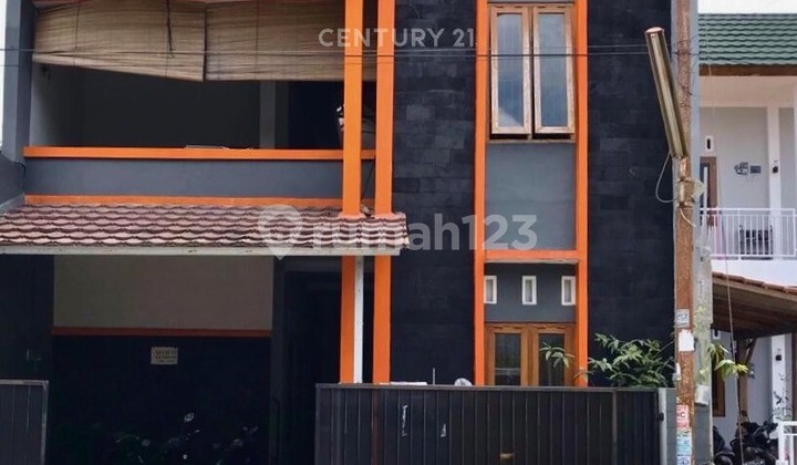 Kos with 10 BR and Ensuite Bathroom 850 M From Umy 1