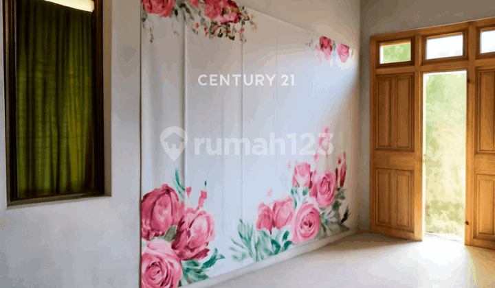 House with a Spacious Yard in West Sleman Near Seyegan Police Station 2