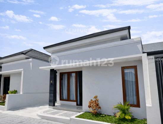 Cr Ideal Family Home Near Maguwo Stadium Starting at 899 Million Cr Ideal Family Home Near Maguwo Stadium Starting at 899 Million