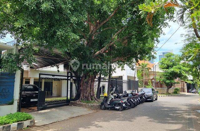 RUMAH BINTANG DIPONGGO SURABAYA 90410 1
